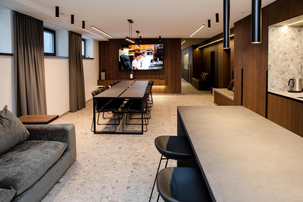 Dvi Nidos Hotel ภายนอก รูปภาพ