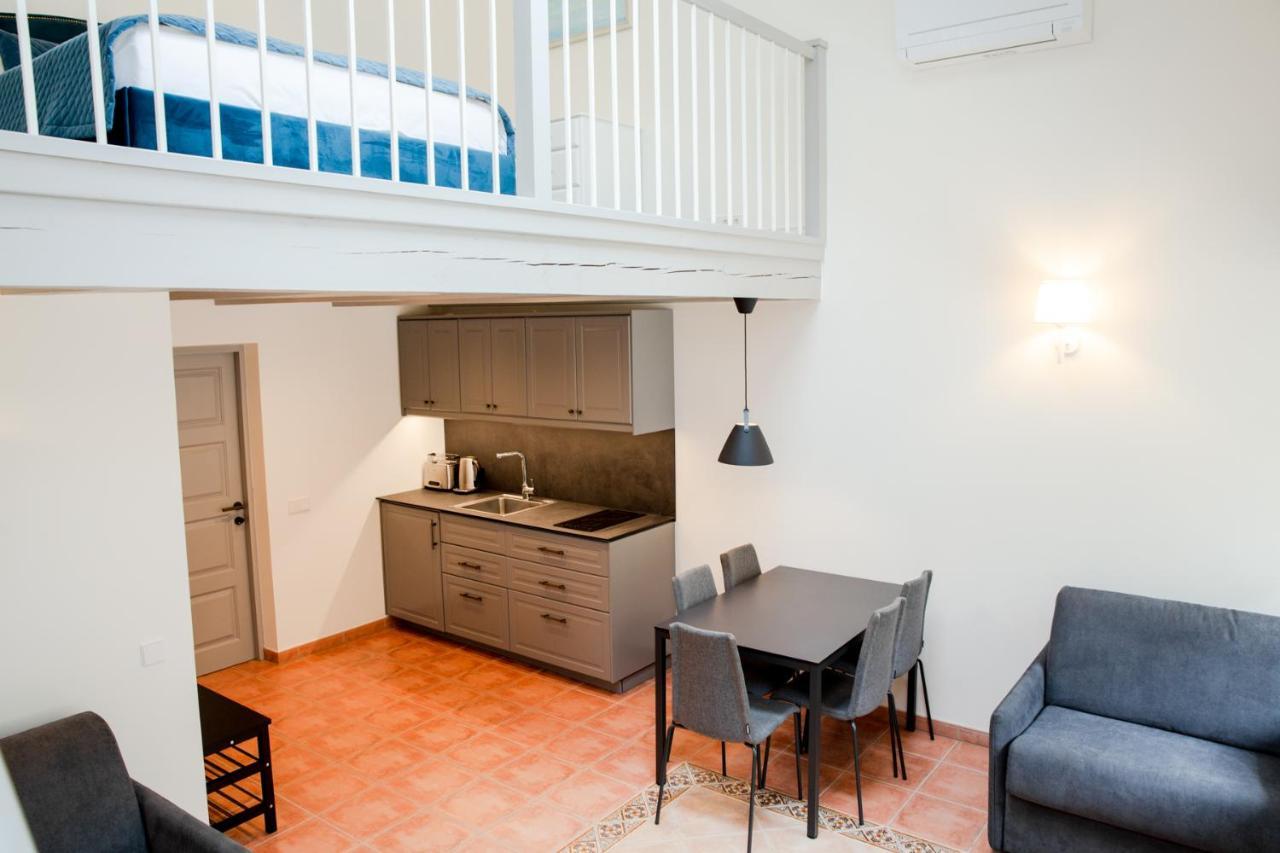 Dvi Nidos Hotel ภายนอก รูปภาพ